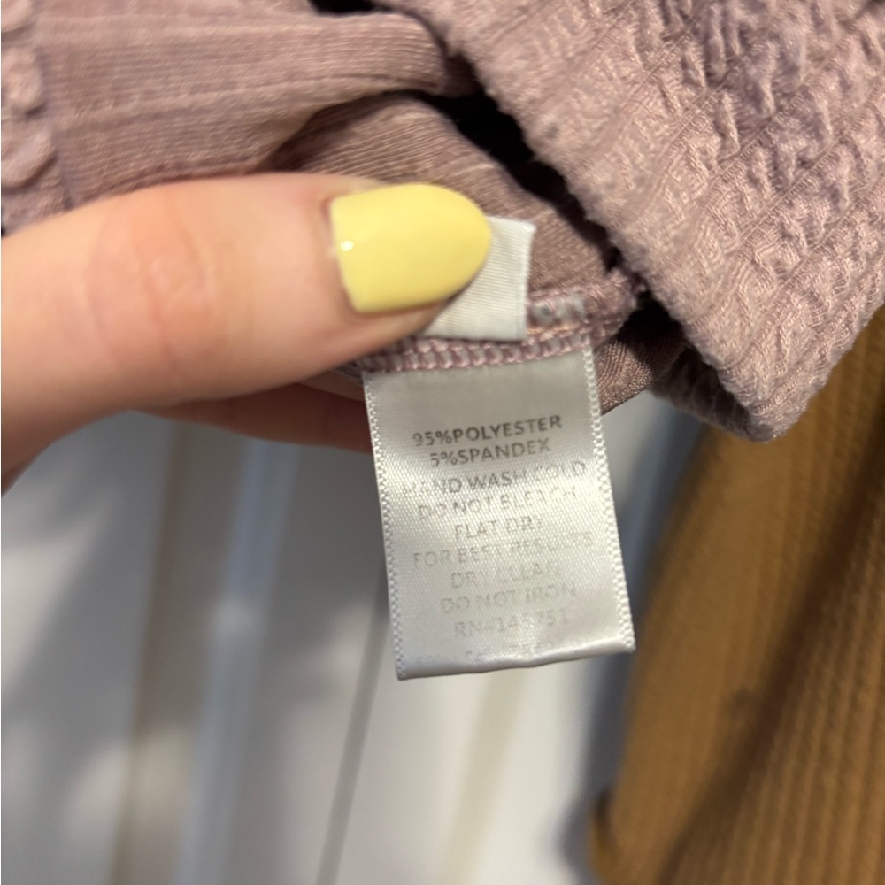 Colorblock V-Neck Sweater - Picture 3 of 4